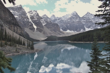 Moraine Lake, Alberta