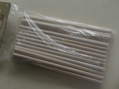 Package of short dowels
